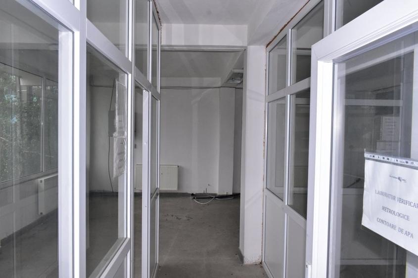 Spațiu comercial, de 740 mp, în Craiovei