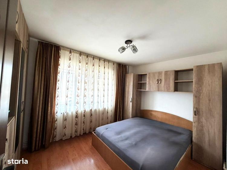 Apartament cu 2 camere semidecomandat, mobilat în Craiovița Nouă