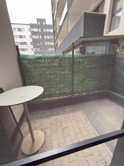 Apartament cu 2 camere decomandat în Apărătorii Patriei