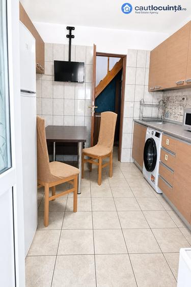 Apartament cu 3 camere în Berceni