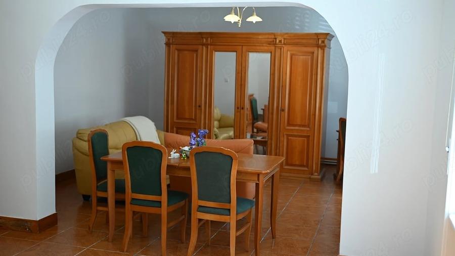 Casă cu 5 camere cu Teren 500 Mp în Central