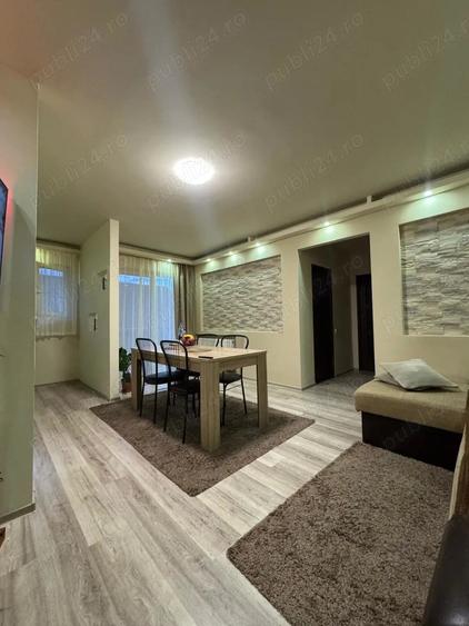 Apartament cu 3 camere semidecomandat în Central