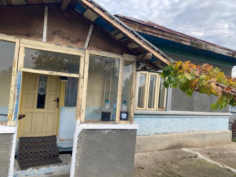 Casă cu 4 camere în Făurei