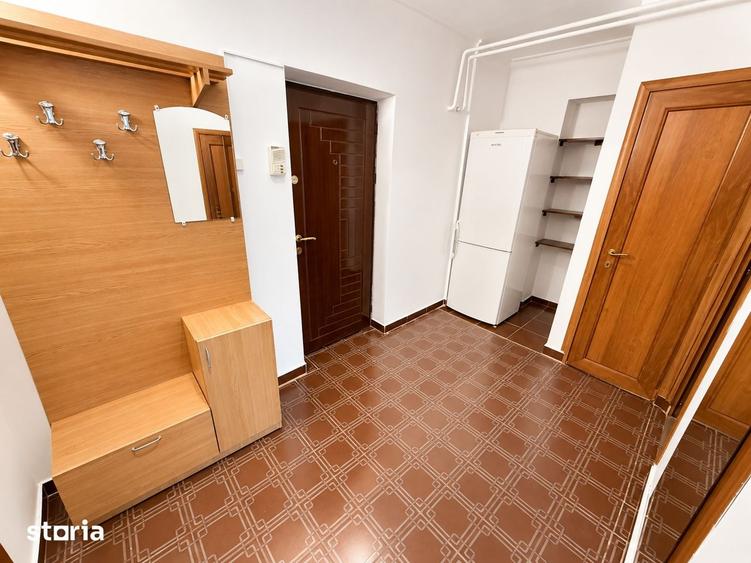 Garsonieră decomandată în Cug