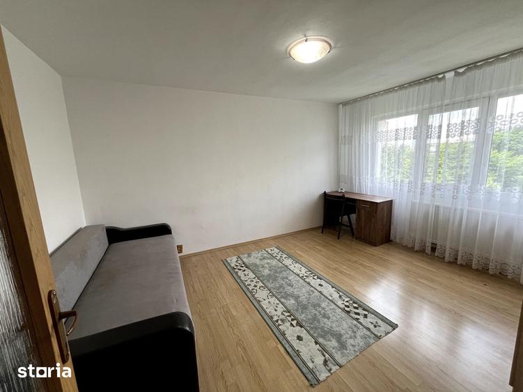 Garsonieră decomandată în Gării
