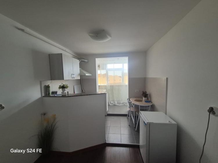 Apartament cu 2 camere decomandat în Precista