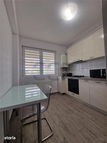 Apartament cu 2 camere decomandat în Apărătorii Patriei