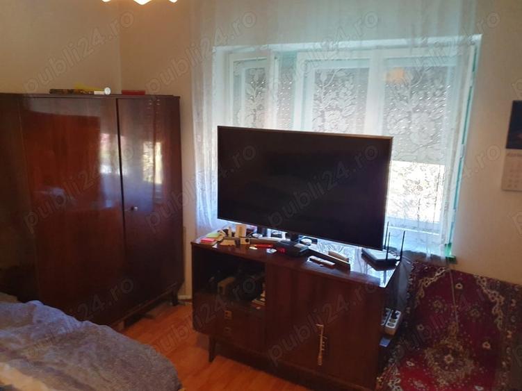 Casă cu 5 camere cu Teren 254 Mp în Hunedoara