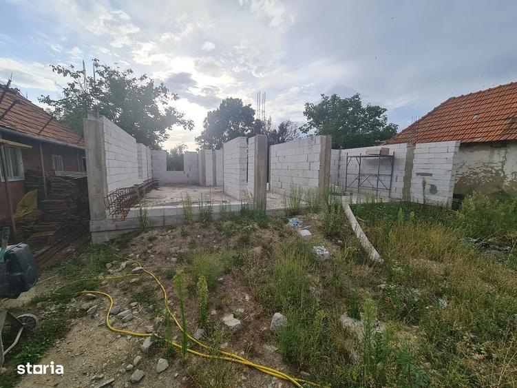 Casă cu 4 camere în Bocsig