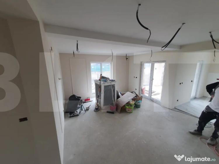 Casă cu 5 camere cu Teren 410 Mp în Urseni