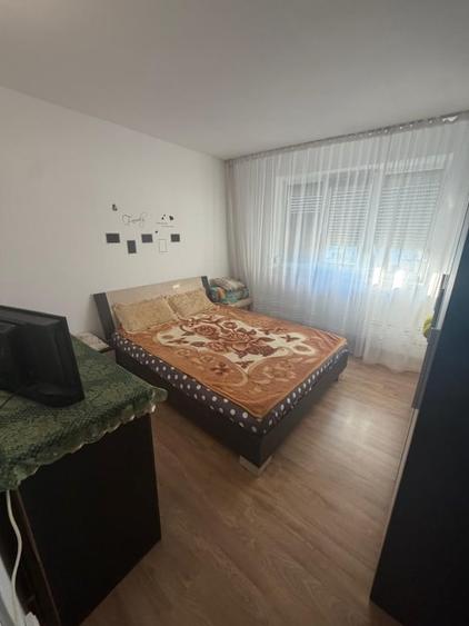 Apartament cu 2 camere semidecomandat, mobilat în Craiovița Nouă