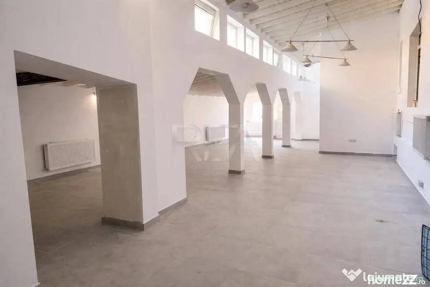 Casă cu 9 camere cu Teren 212 Mp în Eminescu