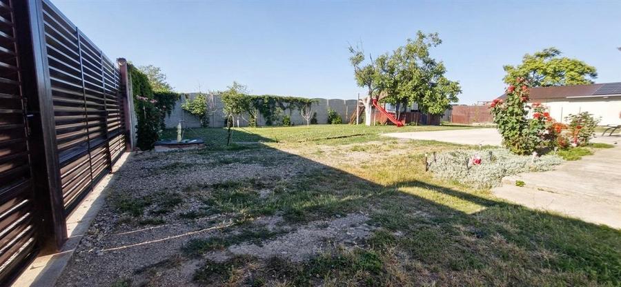 Casă cu 2 camere cu Teren 2000 Mp în Nojorid