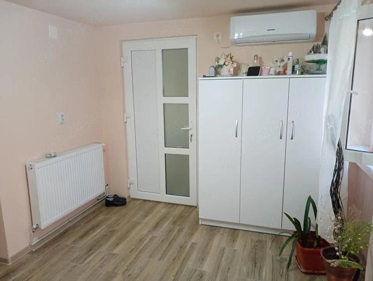 Casă cu 3 camere cu Teren 852 Mp în Central