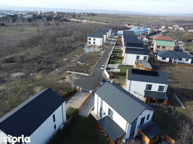 Teren de 760 mp, în Mărăcineni
