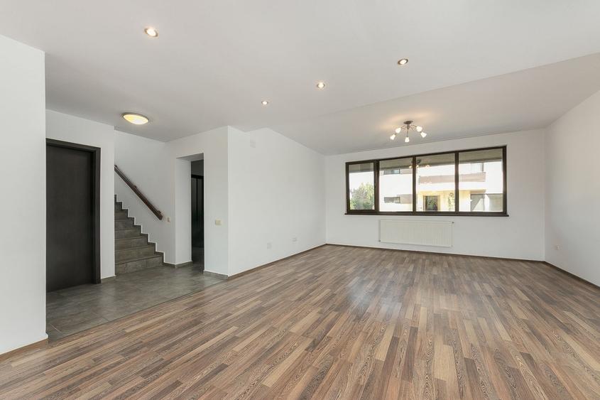 Duplex cu 5 camere cu Piscina în Pipera