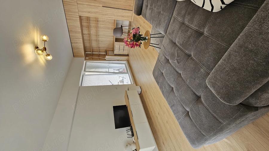 Apartament cu 2 camere decomandat în Central