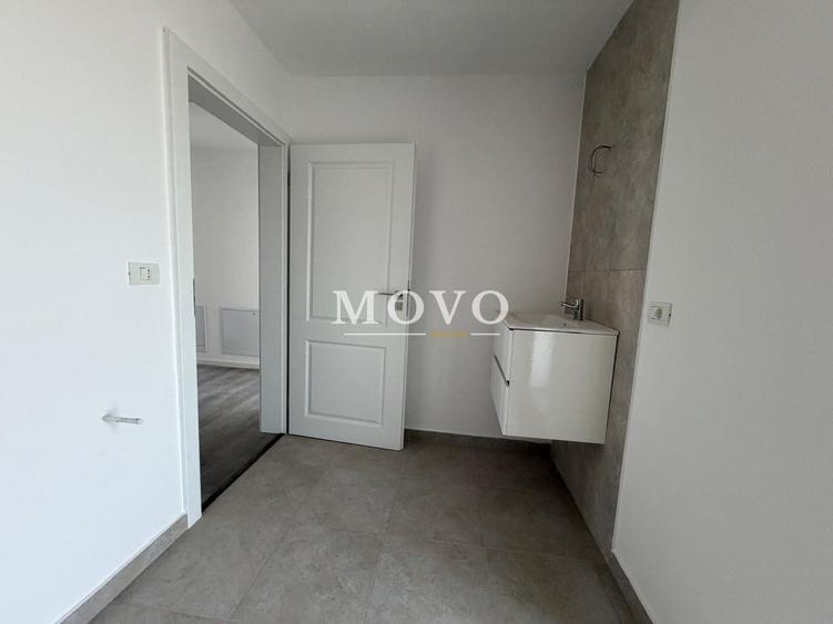 Duplex cu 4 camere cu Teren 250 Mp în Săcălaz