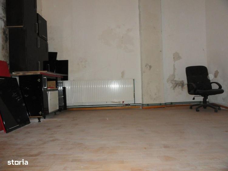 Spațiu comercial, de 70 mp, în Central
