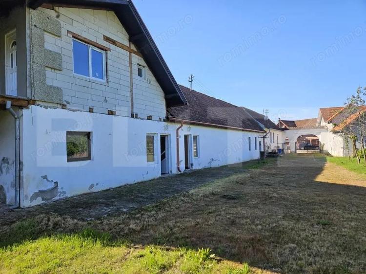 Casă cu Teren 2828 Mp în Central