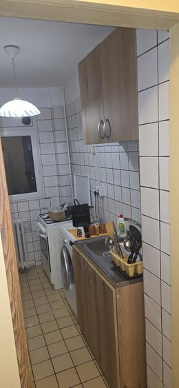 Apartament cu 2 camere decomandat în Colentina