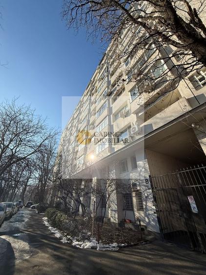Apartament cu 2 camere nedecomandat, mobilat în Cișmigiu
