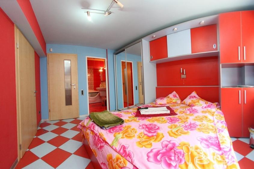 Apartament cu 4 camere decomandat, mobilat în Complex Studențesc
