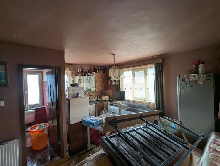 Casă cu 4 camere cu Teren 957 Mp în Mera