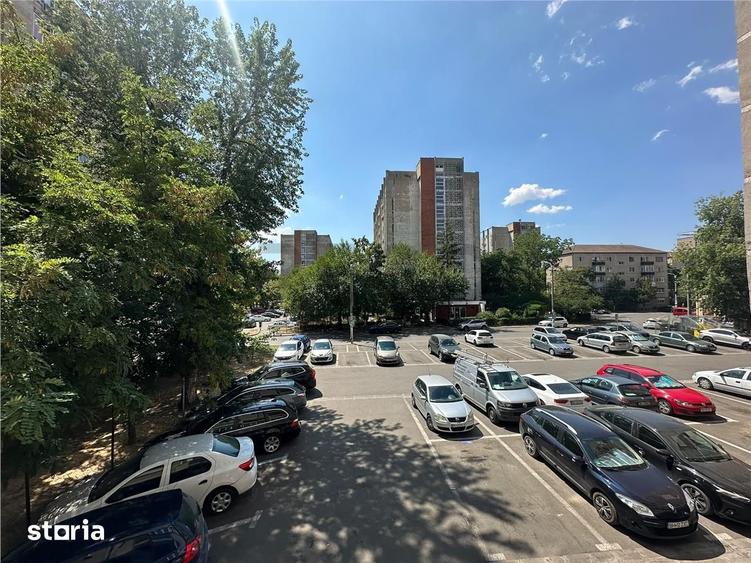 RECO Apartament la etaj 1 pe Bulevardul Dacia - 8