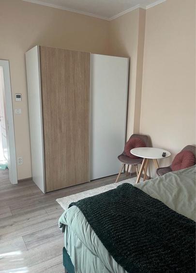 Garsonieră decomandată în Central