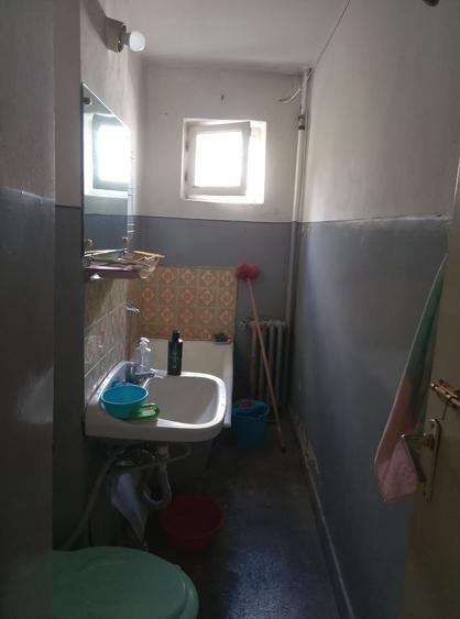 Apartament cu 2 camere semidecomandat în Rogerius