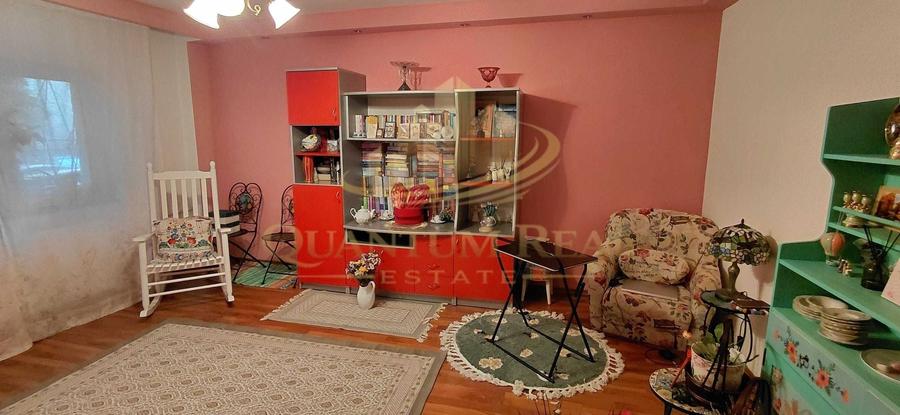 Apartament cu 2 camere decomandat în Vitan