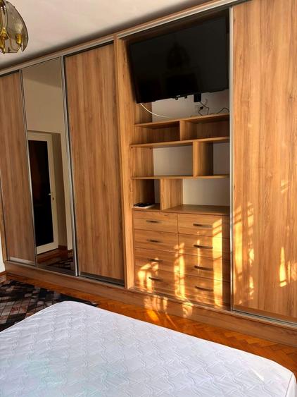 Apartament cu 2 camere semidecomandat în Iancului
