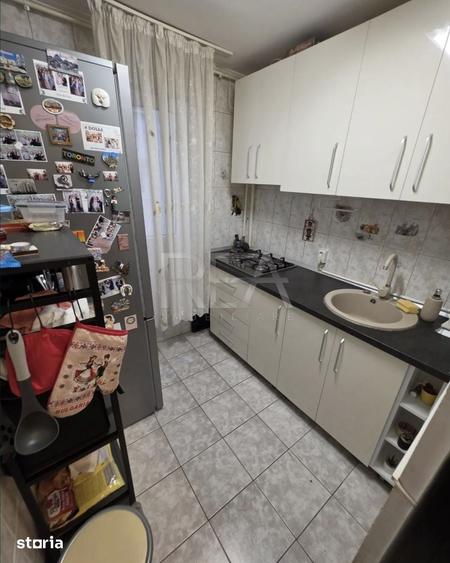 Apartament cu 2 camere semidecomandat în Militari