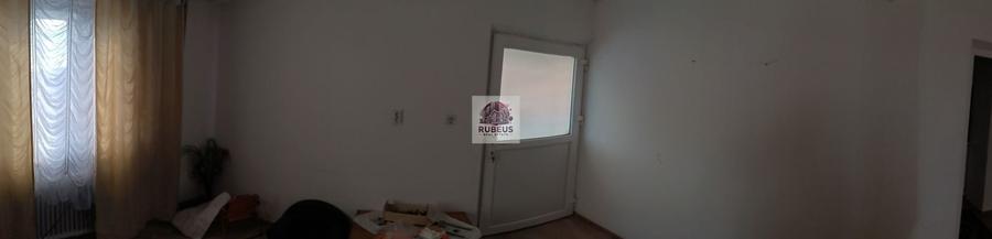 Casă individuală cu 9 camere cu Canalizare în Mărăcineanu