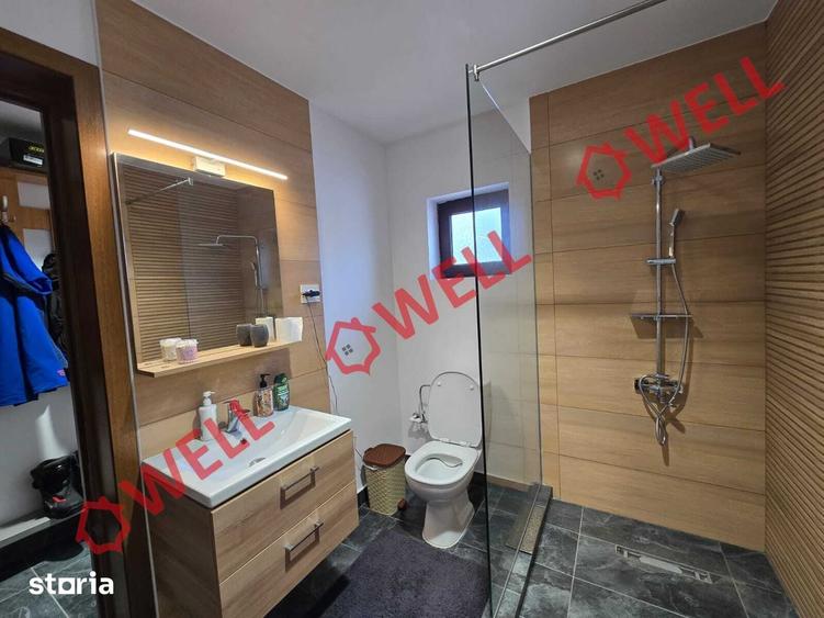 Casă cu 4 camere cu Teren 9600 Mp în Comandău