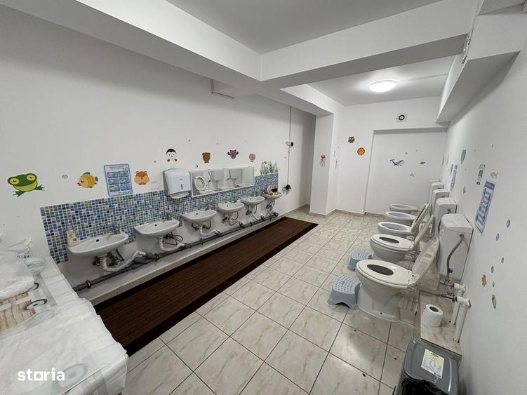 Spațiu comercial, de 300 mp, în Cug