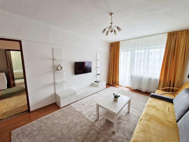 Apartament cu 3 camere decomandat, mobilat în Lujerului