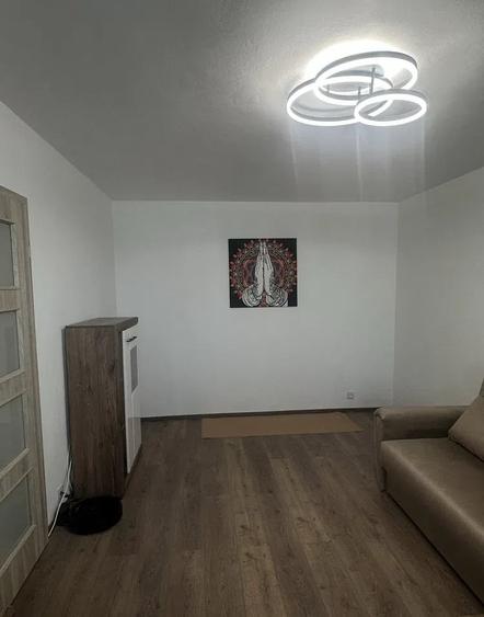 Apartament cu 2 camere decomandat, mobilat în Obor