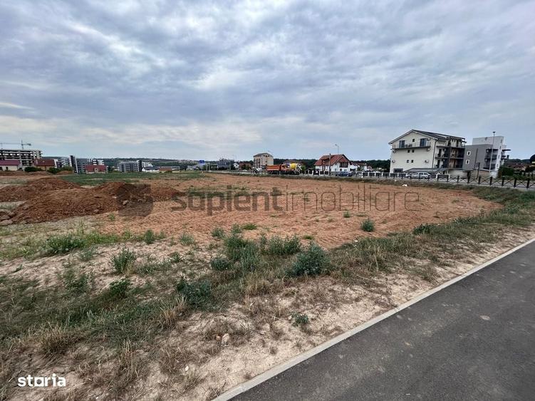 Spațiu comercial, în Sânmartin