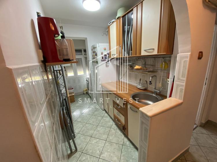 Apartament cu 3 camere, mobilat în Micro 14