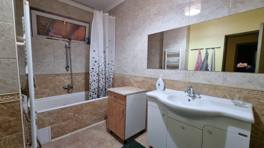 Casă individuală cu 3 camere cu Canalizare în Semicentral