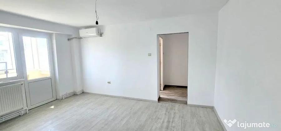 Apartament cu 2 camere semidecomandat în Viziru 3