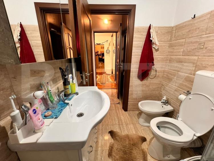 Se vinde apartament renovat si mobilat - 6