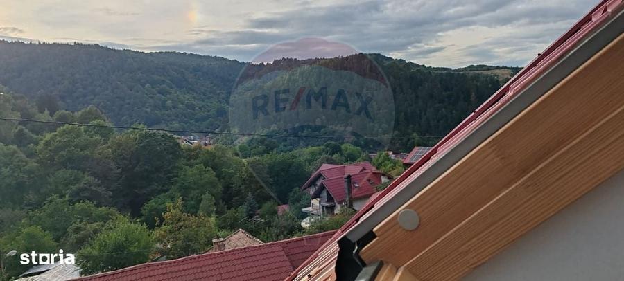 Casă cu 4 camere în Brașovul Vechi