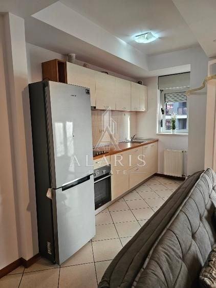 Apartament cu 2 camere decomandat, mobilat în Torontalului