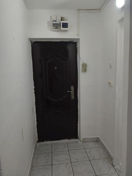 Garsonieră semidecomandată în Teiul Doamnei
