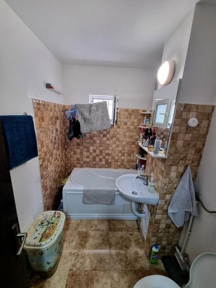 Apartament cu 2 camere semidecomandat, mobilat în Inel II