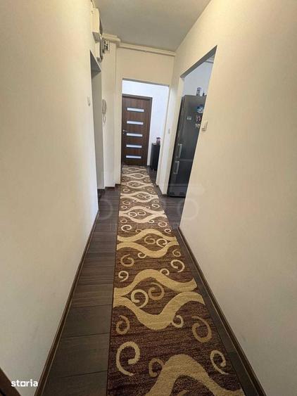 Apartament cu 3 camere decomandat, mobilat în Tudor
