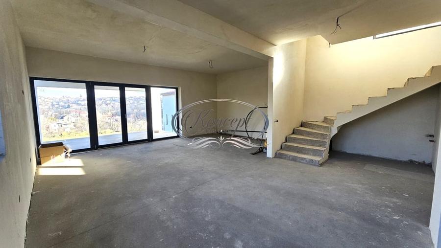 Casă individuală cu 4 camere cu Teren 873 Mp în Feleacu